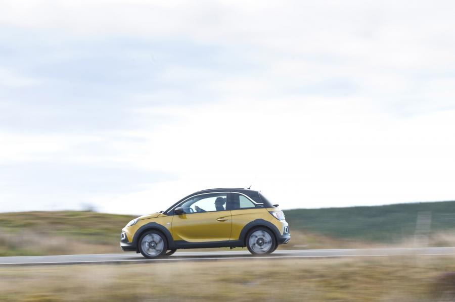  Vauxhall Adam Rocks Air 2014 года  (фото 34 из 94)